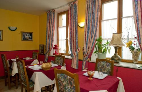 Ēdiens un dzērieni, Logis Hotel Le Val de Vence in Signy-l'Abbaye