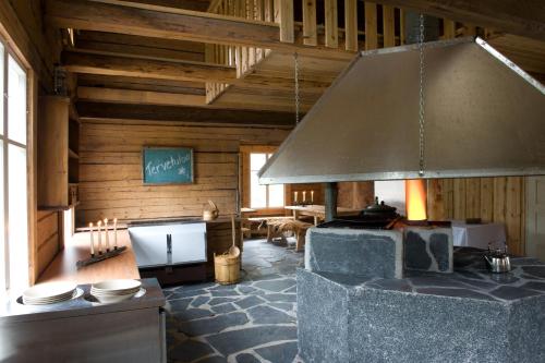 設施, Ahmalammen mökkikylä (Ahmalammen mokkikyla) in 考哈約基