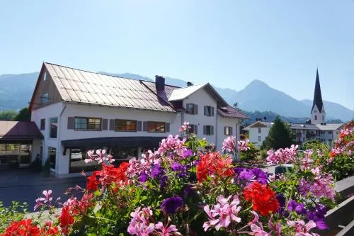 Wohnung Rosenrot - urlauben im Zentrum von Fischen in Fischen im Allgäu, Deutschland