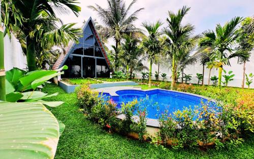 Vanasiri Resort By Travent Mug