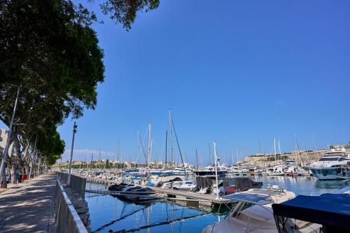 Waterfront Apartment with Marina Views 2