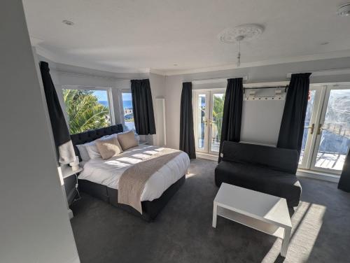 1 double bed, 1 sofa bed