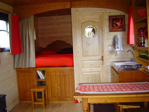 Les Roulottes du Sud-Ouest gîte à louer Saint-Sardos