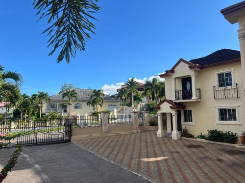 Mandeville ingleside luxury