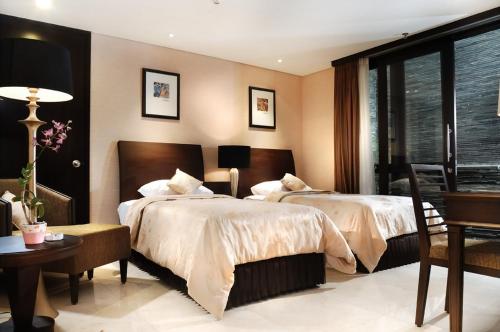 The Palais Hotel Dago