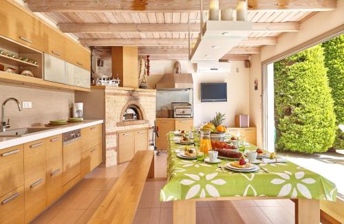 Facilities, Villa EverGreen in Iraklio