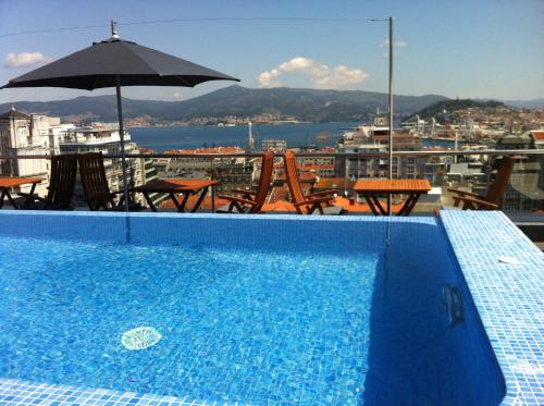 Hotel Axis Vigo - image 10
