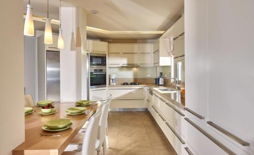 Food and beverages, Villa EverGreen in Iraklio