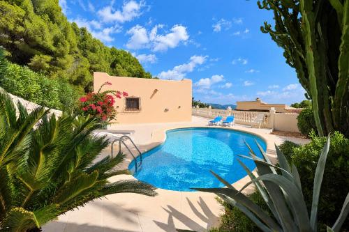 Chrisuli - well furnished villa with panoramic views in Moraira