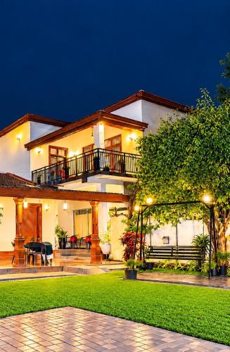 White Villa Airport Transit Hotel