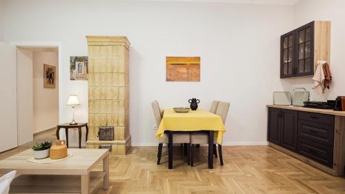 Central Saloon
