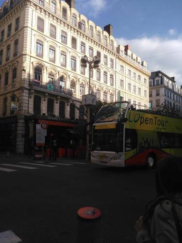 Surrounding environment, Studio Vieux Lyon in 5e arrondissement