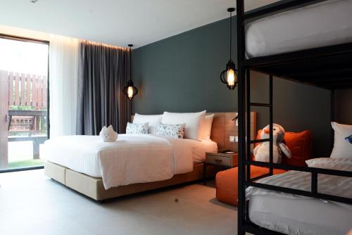 room detail thumbnail 0