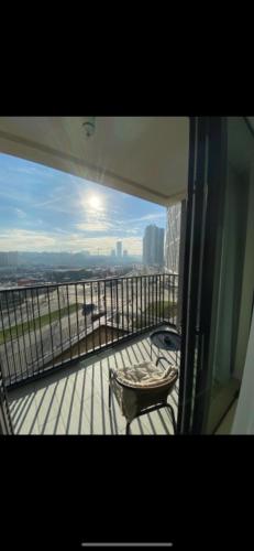 BW Metropolitan Panorama view