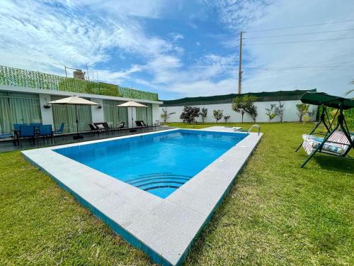 Oasis with pool & gardens Chincha-El Carmen