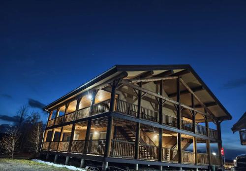 Twilight Lodge