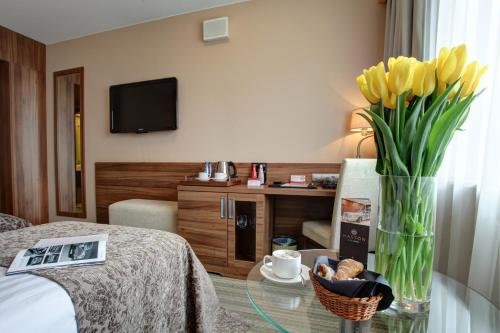 Haston City Hotel - image 6
