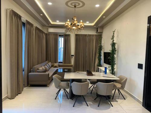 Riddhima home stay