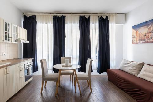 Largo Molina Studio I by Wonderful Italy