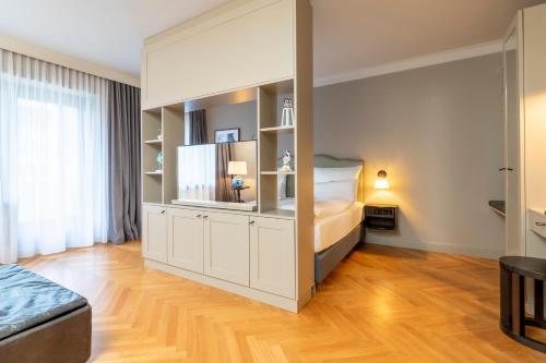 1 queen bed