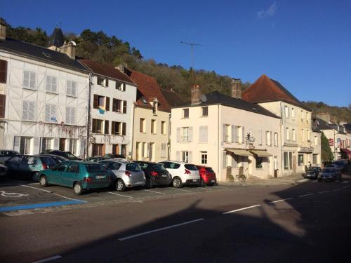 Bejárat, La Cachette de la Roche-Guyon in La Roche-Guyon