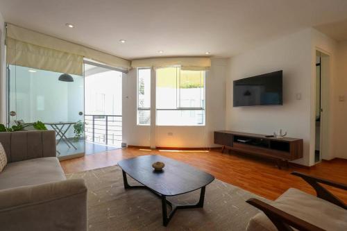 Ananta 303 Spacious 3BR Barranco Gym & Terrace