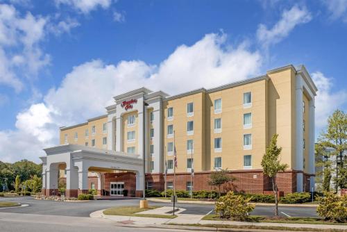 Hampton Inn- Suffolk