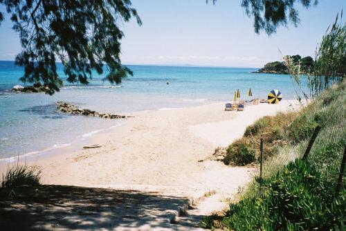 Velendzas Holidays - image 4