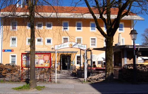 Bavarian Holiday Hideaway - image 10