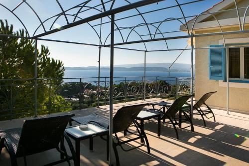 Irini Apartments 4