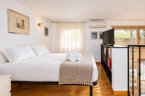 San Giovanni prestige flat by RHR
