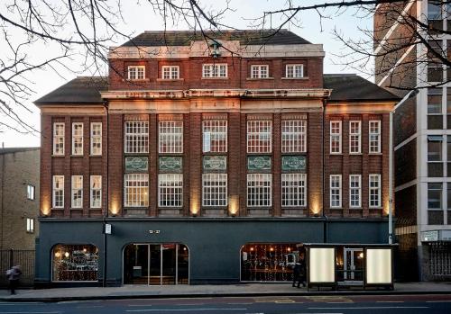 Green Rooms, Londýn