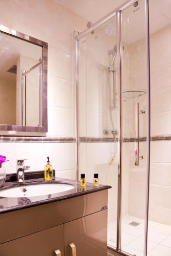 Belle Cour Hotel Russell Square, London, United Kingdom Overview | priceline.com