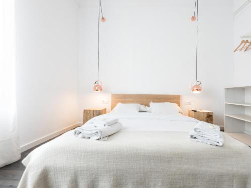 Double Room with Shared Bathroom image 5