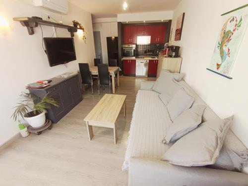 Casa de la Mama 2