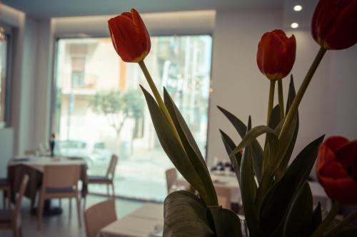 Hotelpension Ristorante Rinelli, Unterkunft in Margherita di Savoia