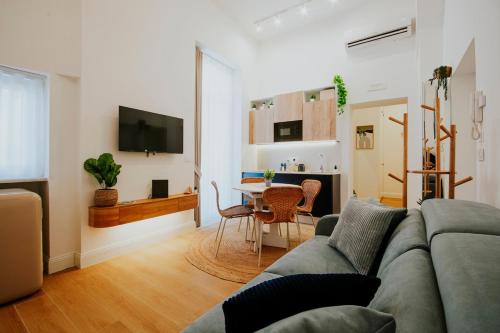 Luxury Apartment Duomo, Historic Centre, 2 bath, B