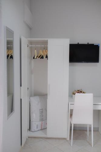 B&B LAMEZIA AIRPORT - image 10