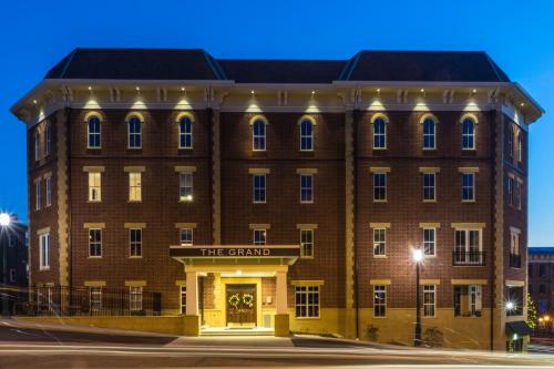 Hotelli välisilme, The Mount Vernon Grand Hotel in Mount Vernon (OH)