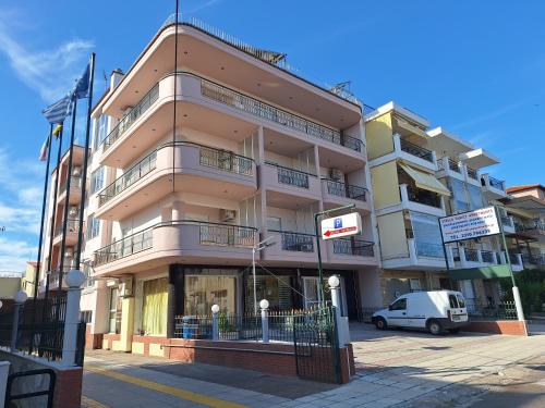 Stella Family Apartments