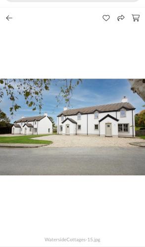 Waterside Cottages