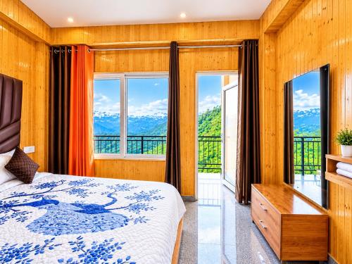 The Amber Retreat - A Cozy Stay Surrounded by the Beauty of Mussoorie #Mountain View #Luxury Rooms #Restaurant #Parking