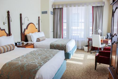 2 double beds