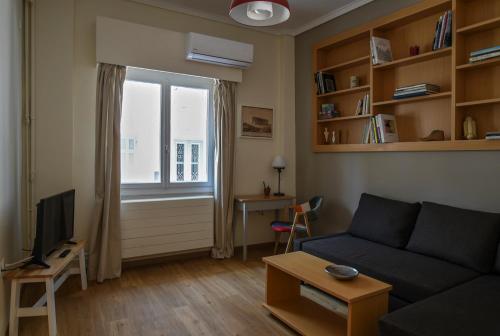 Miranda's Apartment in Thissio, Atény