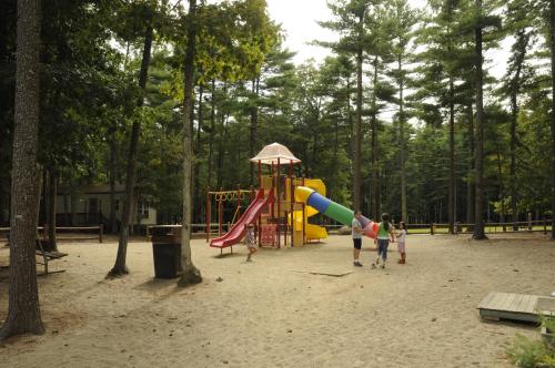 Gateway to Cape Cod ADA Accessible Cottage 6 in Rochester, USA