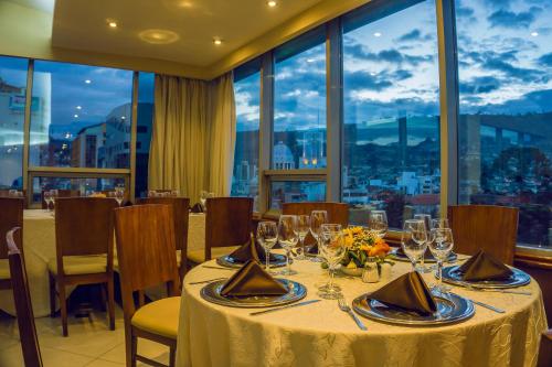 Restaurant, Hotel Emperador in Ambato