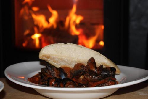 餐飲選擇, 卡拉代爾酒店 (Carradale Hotel) in 卡羅代爾