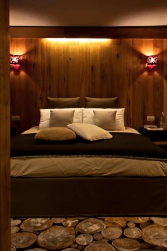 Alexander Charme Hotel - main image