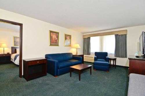 Best Western Plus Gas City