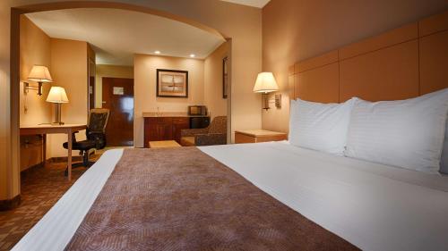 SureStay Plus Hotel by Best Western Roanoke Rapids I-95 in Roanoke Rapids, USA